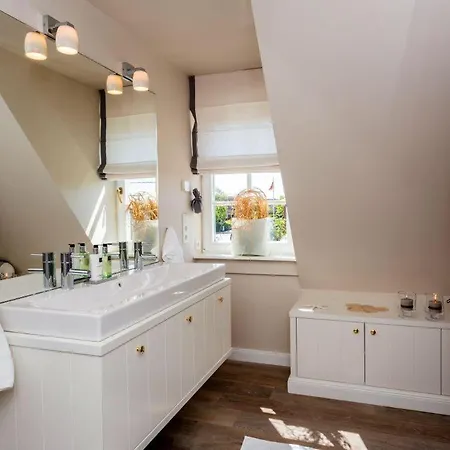 Ferienhaus Hüs Tilda, Alte Dorfstraße 11 *